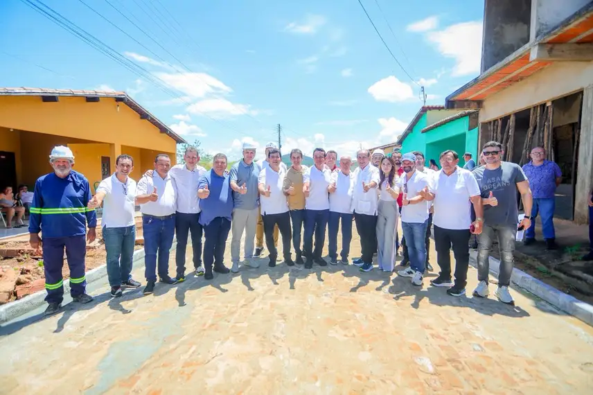 Rafael Fonteles vistoria reforma de escola e obras de calçamento que ampliam qualidade de vida em Sussuapara