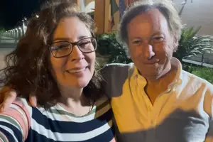A ex-deputada federal Carla Zambelli e se advogado de defesa, Pieremilio Sammarco (Foto: Reprodução/Instagram)