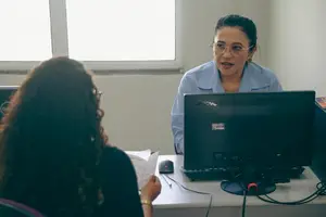 Atendimento humanizado na Casa da Mulher Brasileira (Foto: Reprodução)