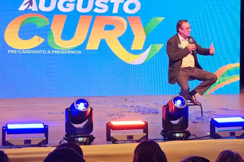 Augusto Cury se posiciona no Paraná