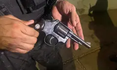 Suspeitos de arrastão em clínica são presos horas após crime na Zona Norte de Teresina