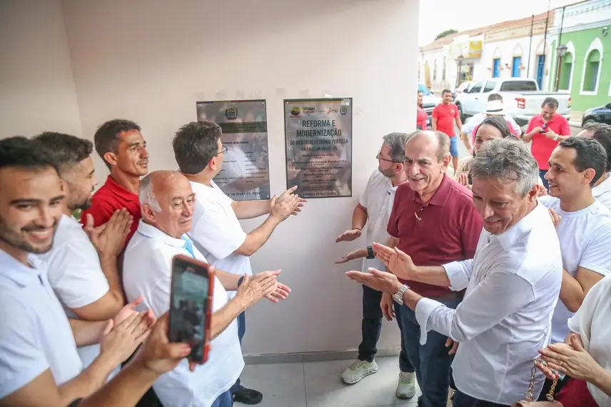 Em Valença, Governo do Estado inaugura museu, entrega asfaltamento e anuncia UTI do Hospital Regional ( Rafael Fonteles )