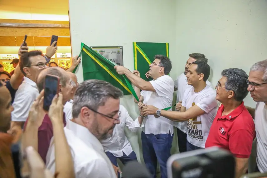 Em Valença, Governo do Estado inaugura museu, entrega asfaltamento e anuncia UTI do Hospital Regional ( Rafael Fonteles )