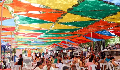 Feira na Praça reúne pagode, cultura e conscientização sobre o Maio Roxo em Teresina