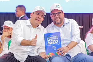 Governo do Estado entrega 346 títulos de imóveis para a zona Sudeste de Teresina, somando 13,5 mil somente para a região ( Rafael Fonteles ) (Foto: Gabriel Paulino)
