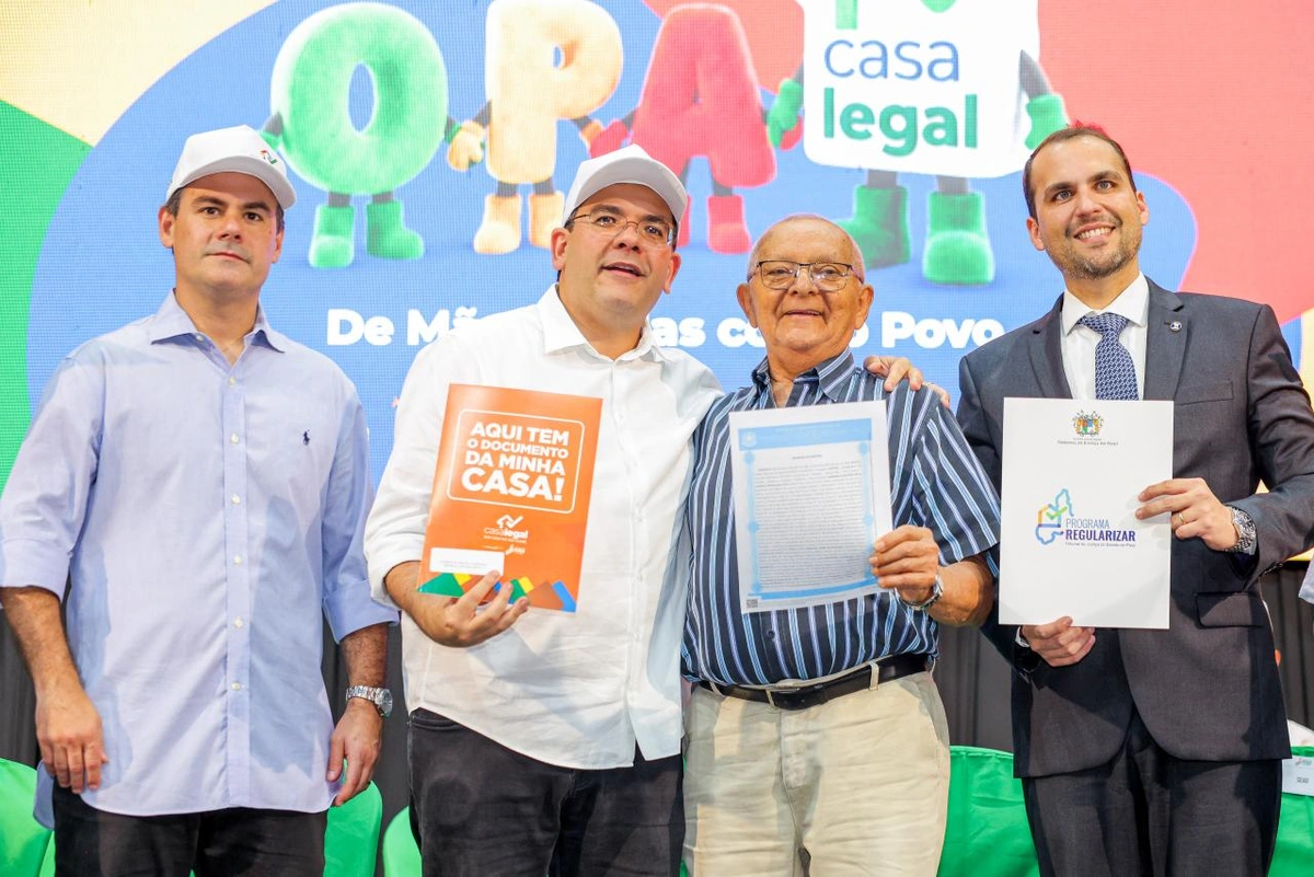 Governo do Estado entrega mais de 800 registros de imóveis e seis obras do OPA na zona norte de Teresina (Rafael Fonteles)