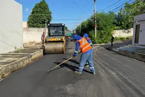 Mais Asfalto: programa de recuperação do DER cumpre etapa em Teresina (Foto: Reprodução)