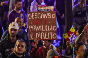 Manifestação em defesa do fim da escala 6×1 na avenida Paulista, em São Paulo (Foto: Rafaela Araújo)