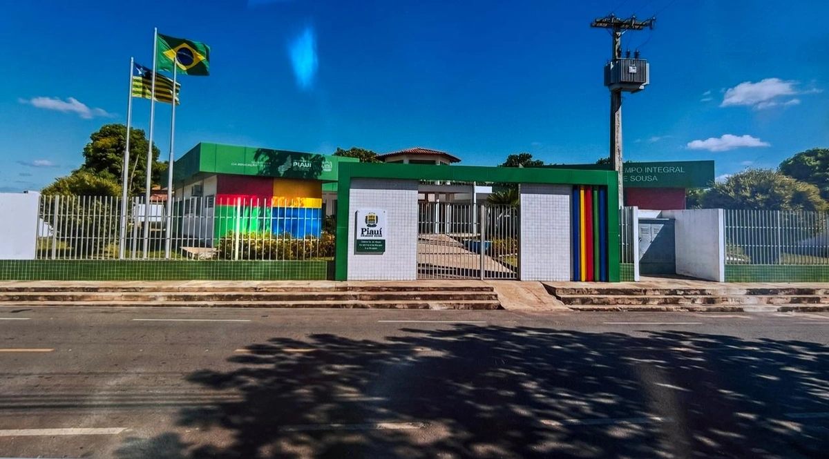 Porto Alegre do Piauí receberá escola com "padrão ouro" até setembro, anuncia Rafael Fonteles