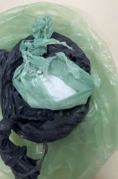 Sacola contendo cocaína em Simplicio Mendes