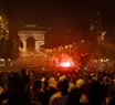 Festa ou vandalismo? França prende centenas após caos em comemoração do PSG
