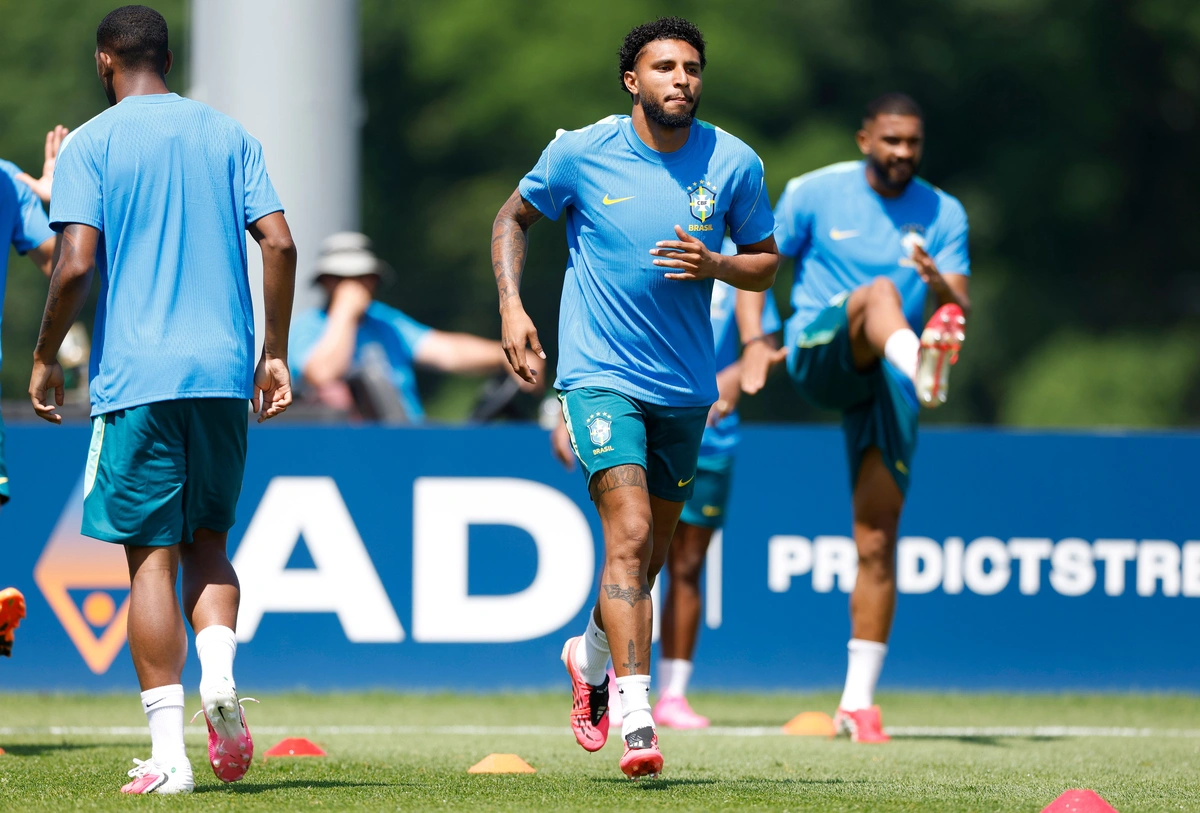 Após a lesão de Wesley, Ancelotti decidiu pela convocação de Éderson Silva para a Copa do Mundo