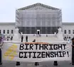 Suprema Corte impõe derrota a Trump e mantém cidadania por nascimento nos EUA