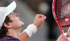 João Fonseca faz história em Roland Garros e recoloca o Brasil nas quartas após Guga