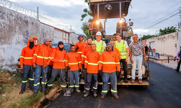 Governador vistoria obras do Mais Asfalto no bairro Vermelha e reforça mobilidade em Teresina