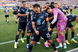 Gustavo Gómez lidera Paraguai rumo à vitória sobre a Alemanha (Foto: Alexander Hassenstein/Getty Images via AFP)