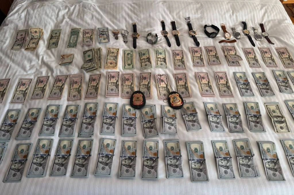 Polícia Federal encontrou cerca de R$ 441 mil, entre dólares e euros, nos endereços ligados a Jaques Wagner (BA), líder do PT no Senado