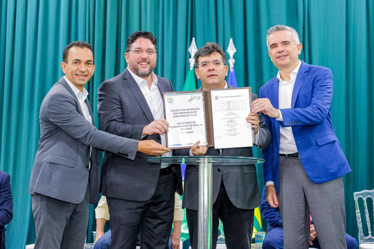 Rafael Fonteles empossa 137 concursados para reforçar áreas estratégicas do Governo do Piauí