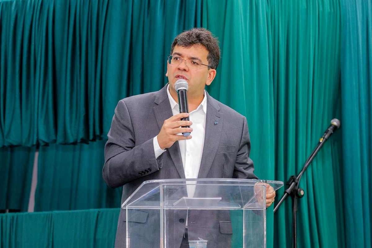 Rafael Fonteles empossa 137 concursados para reforçar áreas estratégicas do Governo do Piauí
