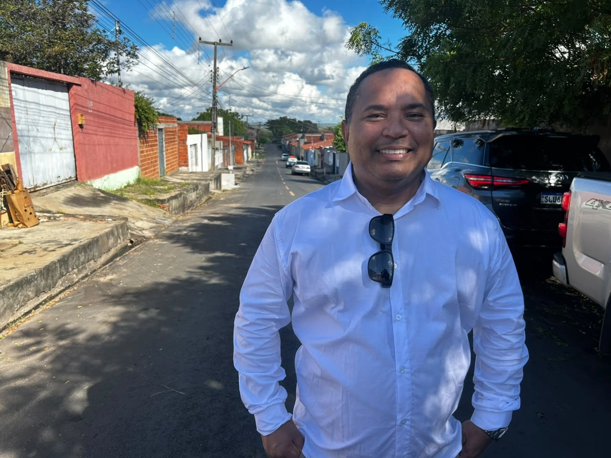 Rafael Fonteles inaugura asfalto no Residencial Betinho em Teresina; obra atende proposta dos moradores escolhida no OPA - James do Betinho
