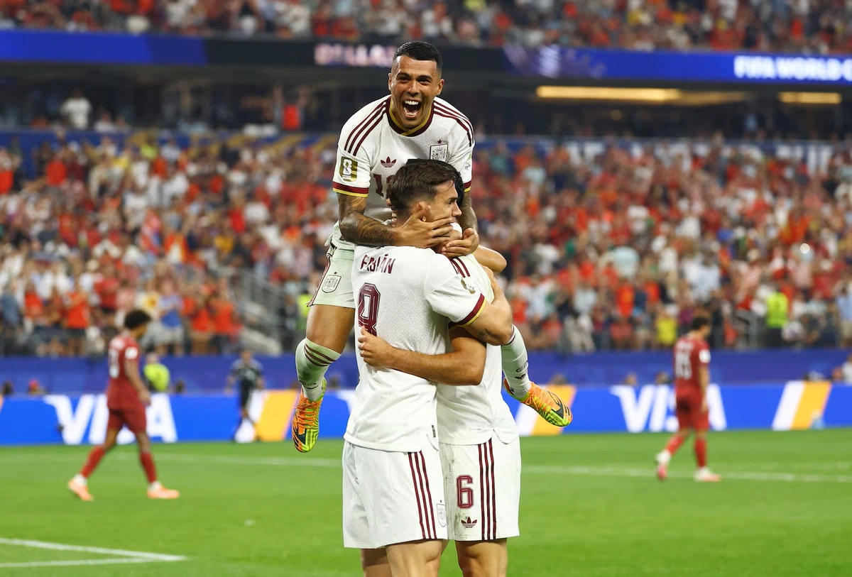 Espanha venceu Portugal com gol de Merino nos acréscimos