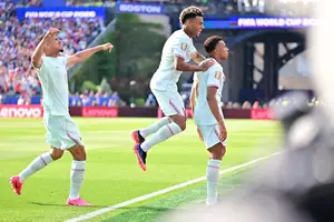 França parece mesmo imbatível, Mbappé (Foto: Reprodução)
