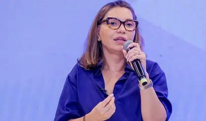Janja defende criminalização da misoginia e combate à violência contra mulheres no ambiente digital