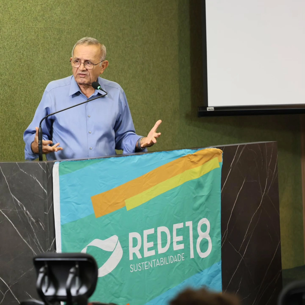 Manuel Domingos Neto, historiador e ex-deputado federal