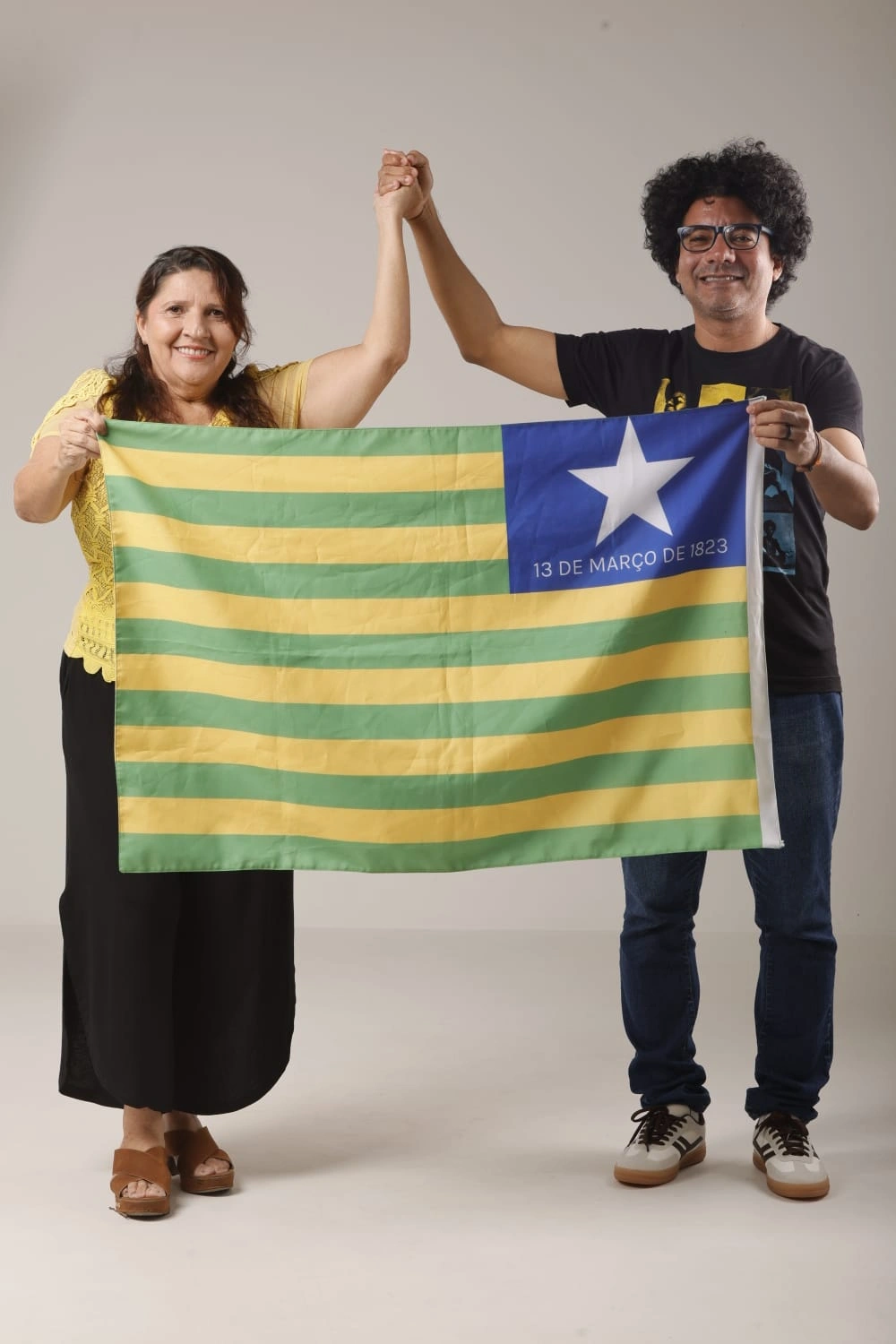 Os pré-candidatos Edilene Pinho e Gisvaldo Oliveira