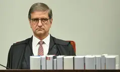 PGR defende manutenção da prisão domiciliar de Jair Bolsonaro