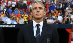 Roberto Mancini é nomeado treinador da seleção italiana, Claudio Ranieri é nomeado diretor técnico da FIGC
