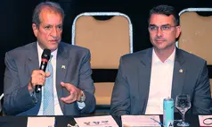 Valdemar diz que Michelle deve ficar fora da campanha presidencial de Flávio Bolsonaro