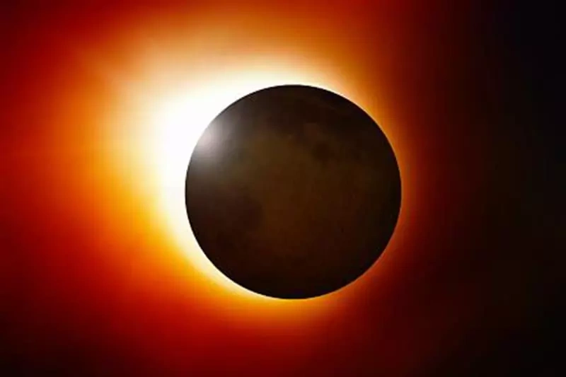 Eclipse parcial da Lua ocorrerá entre os dias 27 e 28 e poderá deixar até 95% do satélite com tonalidade avermelhada
