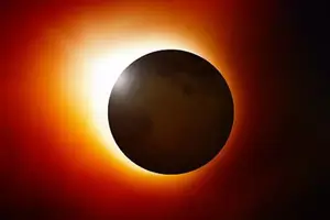 Eclipse parcial da Lua ocorrerá entre os dias 27 e 28 e poderá deixar até 95% do satélite com tonalidade avermelhada (Foto: Reprodução)