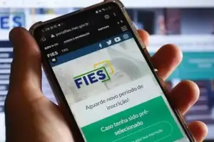 Pré-selecionados no Fies têm até esta terça-feira para complementar inscrição • Sul de Floripa uma hora atrás Pré-selecionados no Fies têm até (Foto: Reproduçao)
