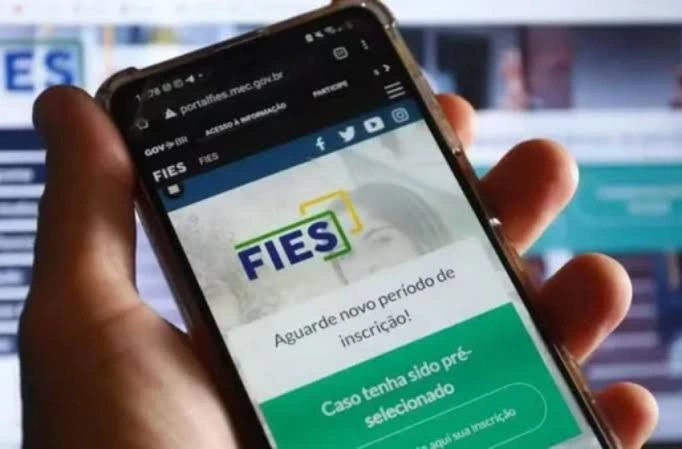 Pré-selecionados no Fies têm até esta terça-feira para complementar inscrição • Sul de Floripa uma hora atrás Pré-selecionados no Fies têm até